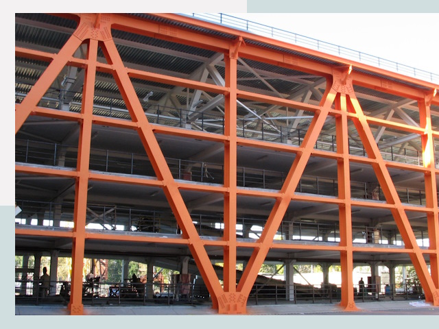 Многоуровневые паркинги в Вятские Поляны от 609 руб.