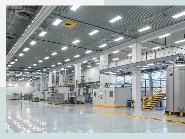 Освещение ангаров в Вятских Полянах от 609 руб. - Эффективные решения